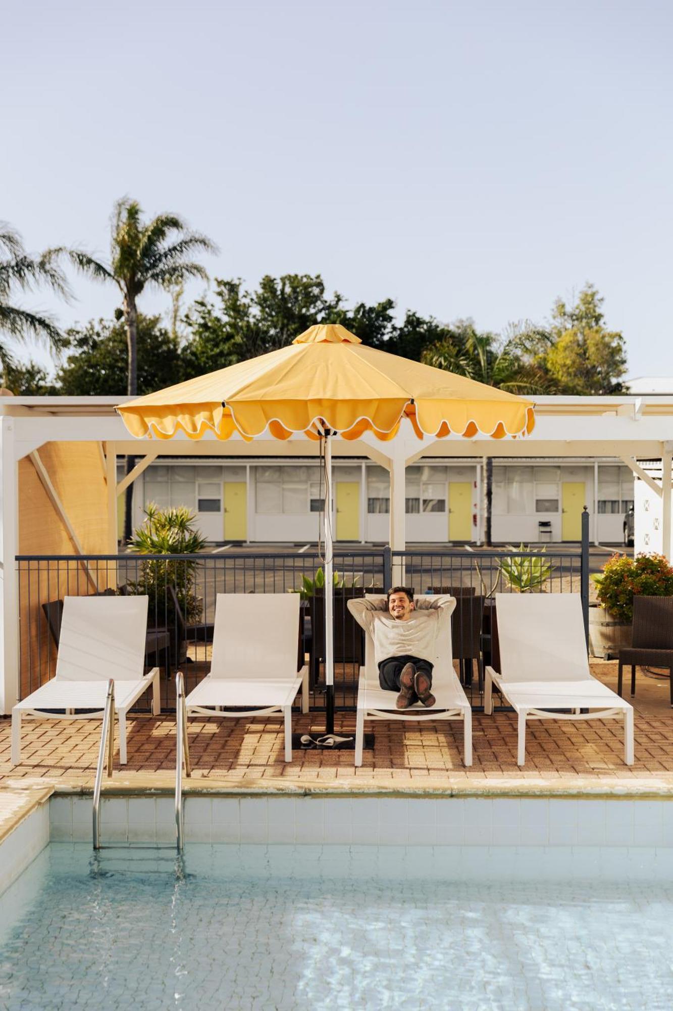 Port Broughton Hotel Exterior photo