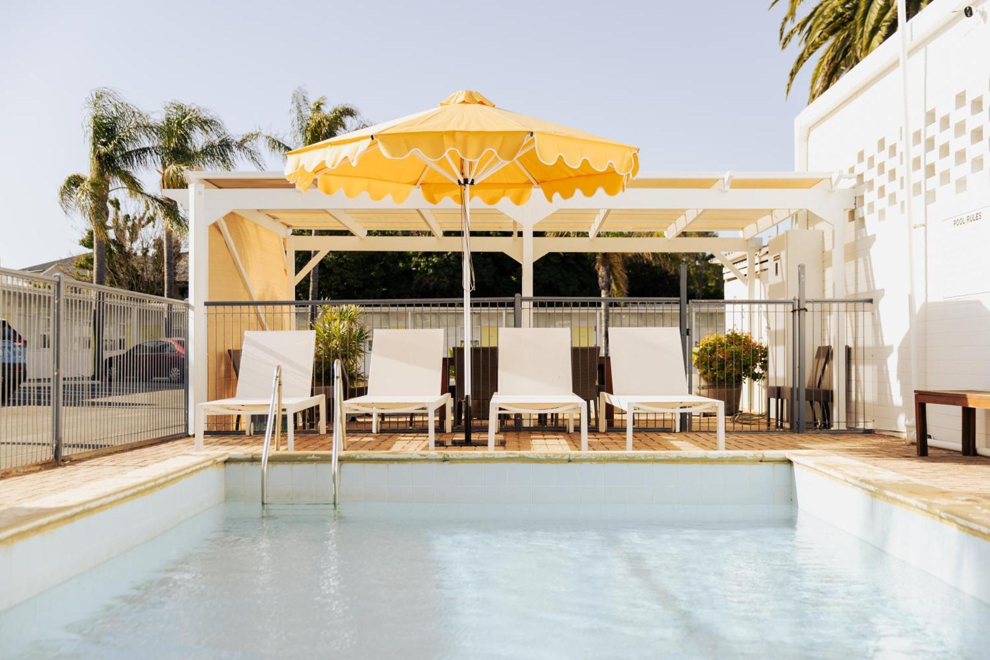Port Broughton Hotel Exterior photo